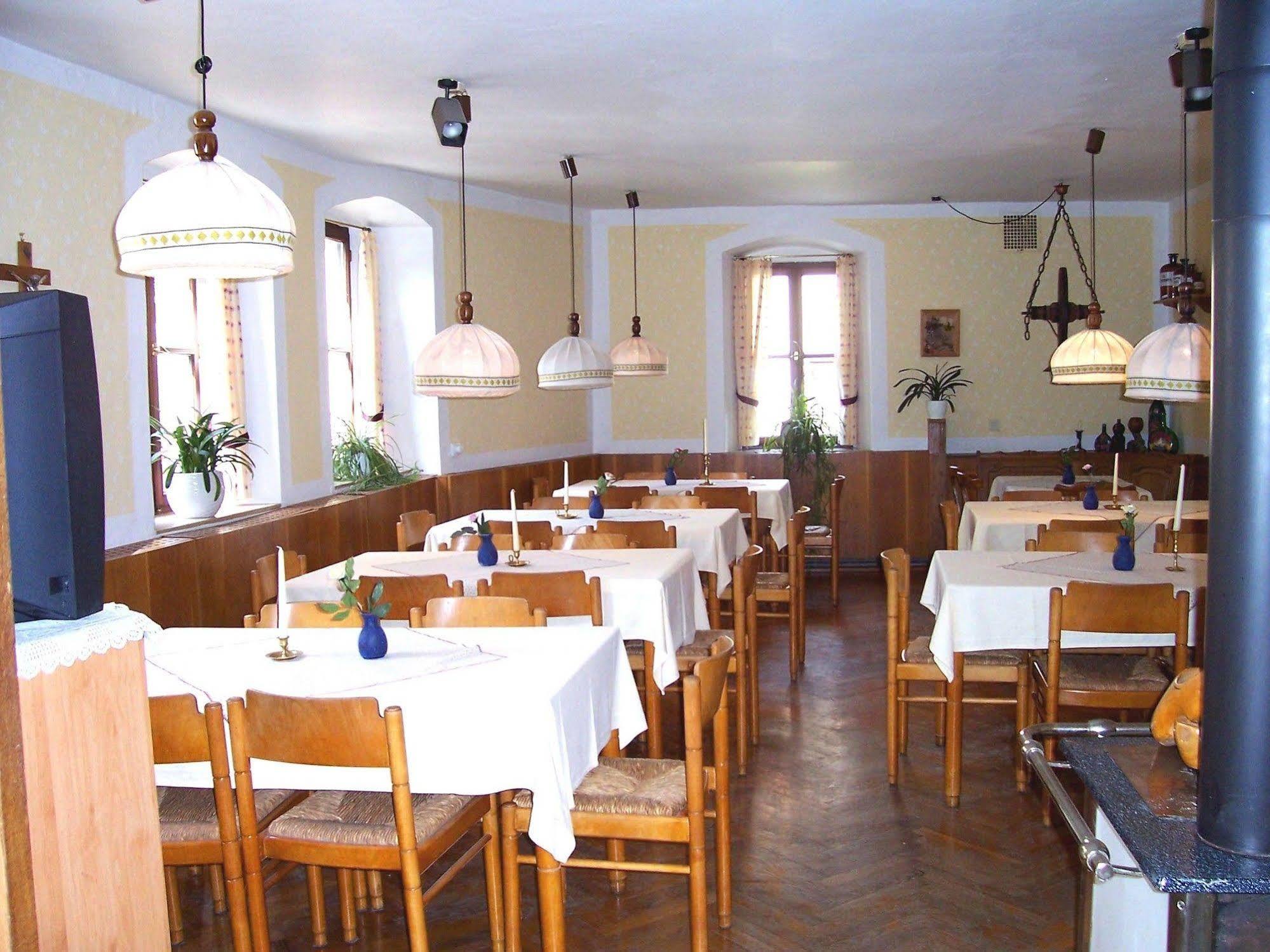 Hotel Krone โกสไวน์ชไตน์ ภายนอก รูปภาพ